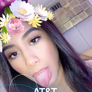 Meet your Posher, Joaniies